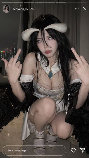 Albedo Cosplay Instagram Snapshot
